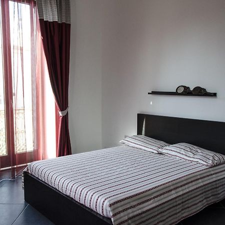 Maria Vittoria Charming Rooms And Apartments Brindisi Quarto foto