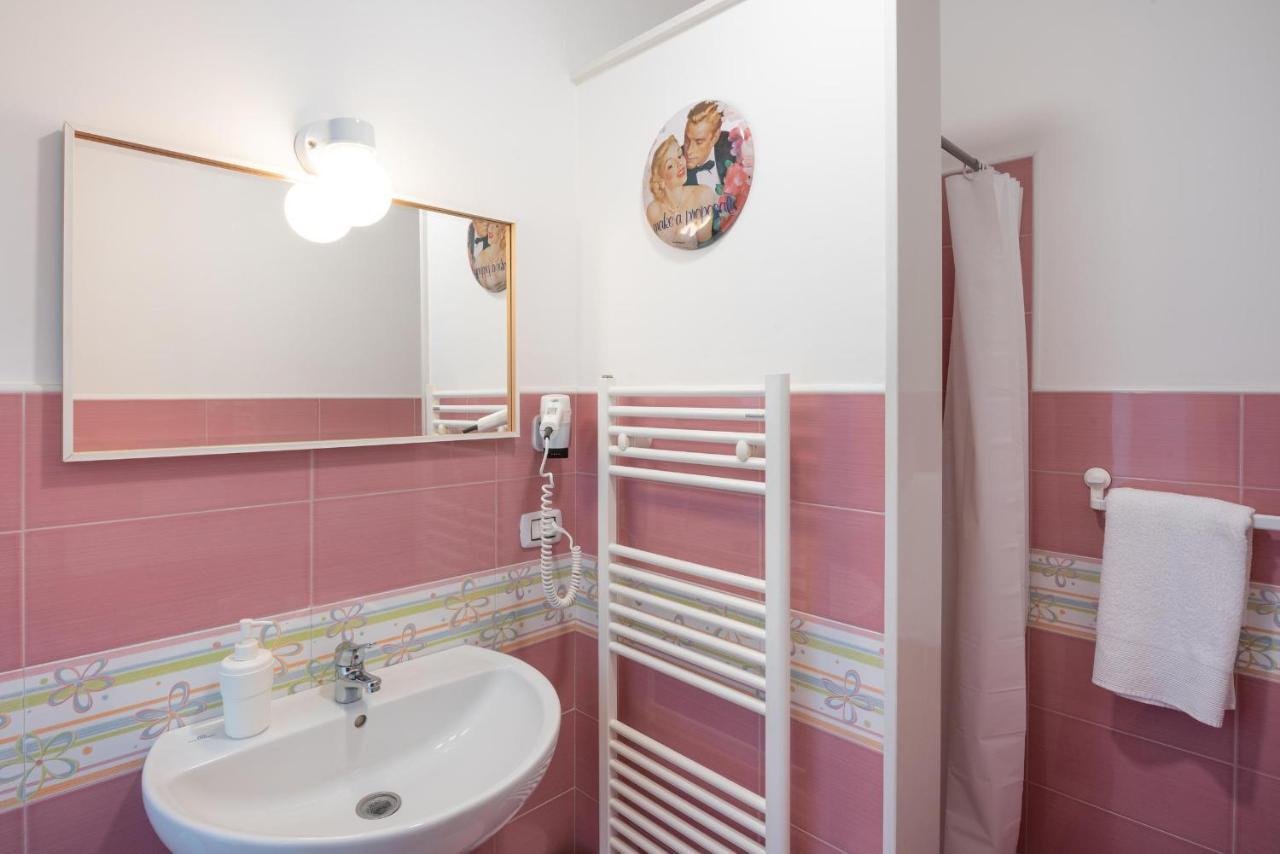 Maria Vittoria Charming Rooms And Apartments Brindisi Exterior foto